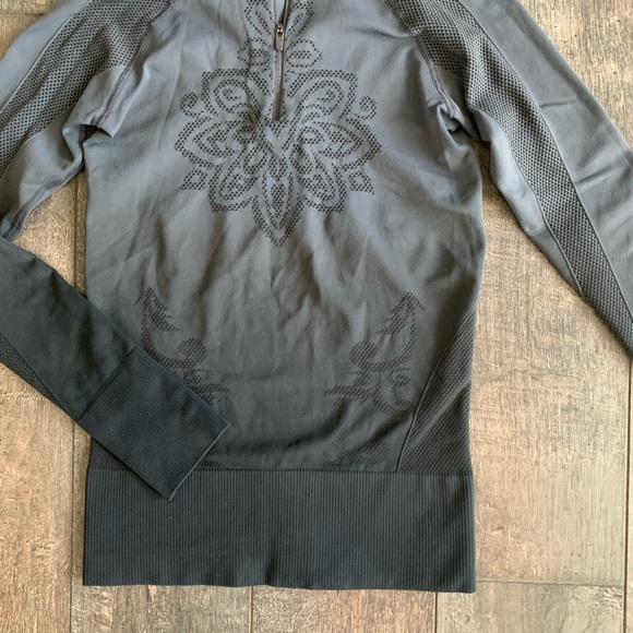 Athleta 1/4 Zip Ombré Pullover - Picture 2 of 8